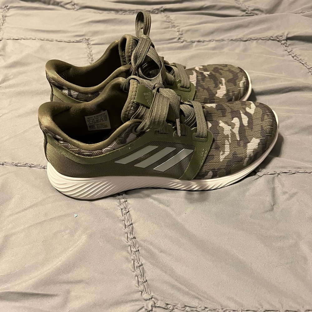 Adidas Edge Lux Sneaker